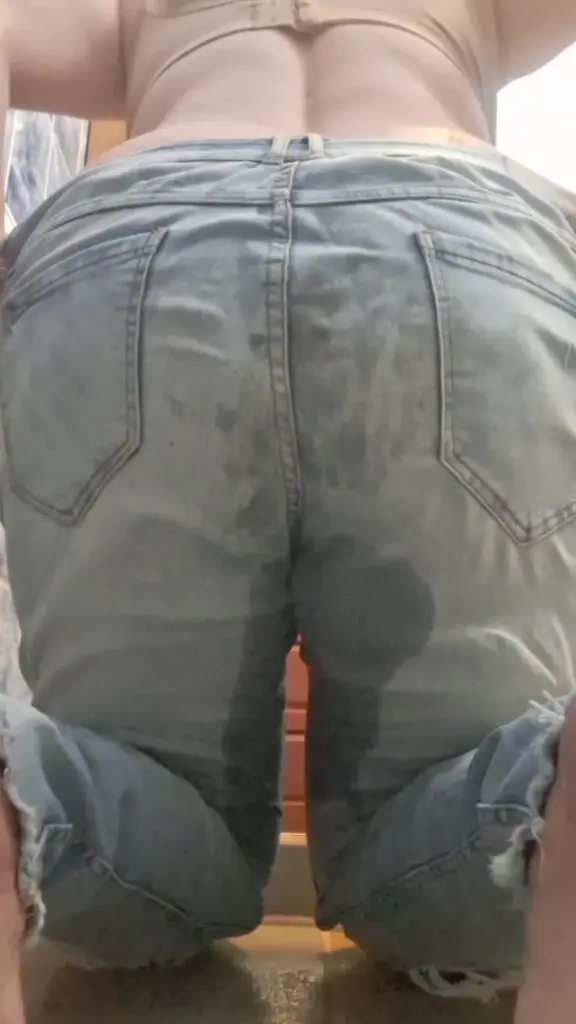Poop ExPloSion in JeaNs
